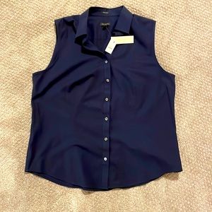 Talbots Navy Wrinkle resistant sleeveless Perfect shirt.